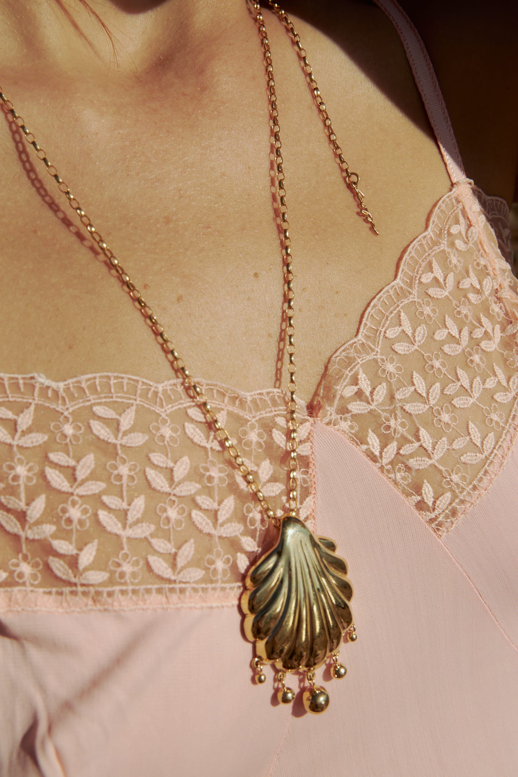 Naszyjnik Shell Maxi Gold