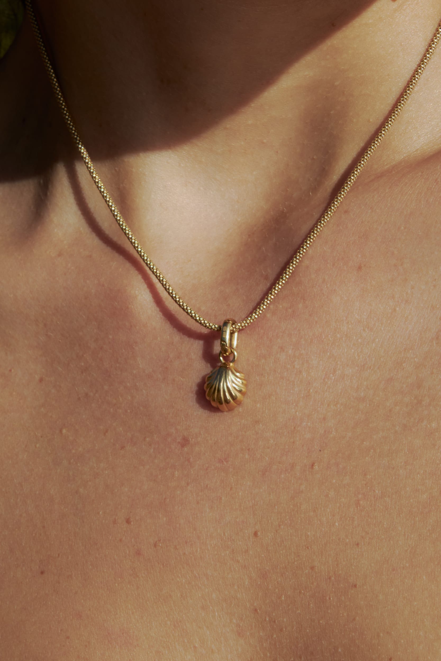 Naszyjnik Shell 1 Gold Owal
