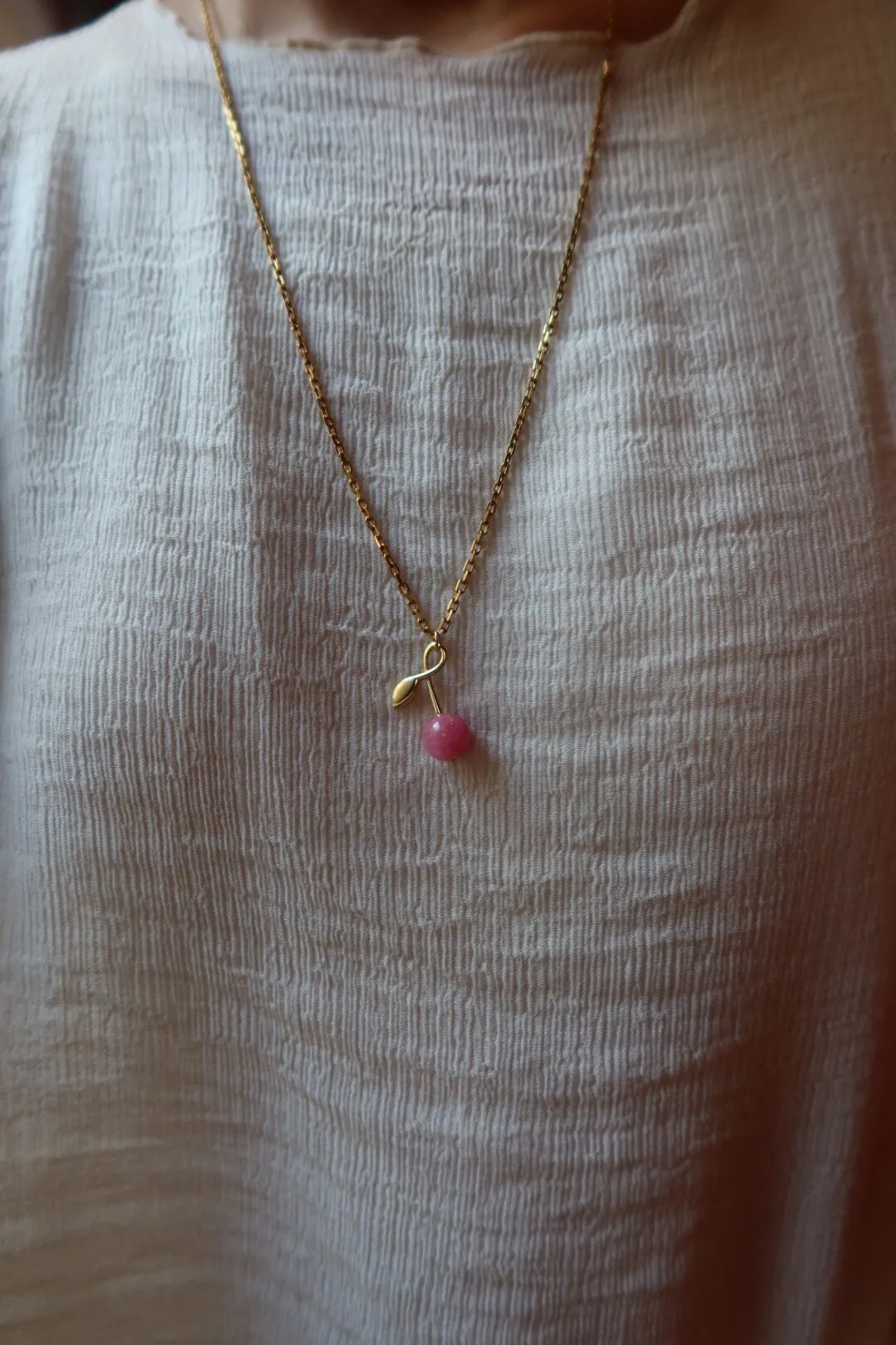 Naszyjnik Cherry Medium Gold z Kamieniem Pink